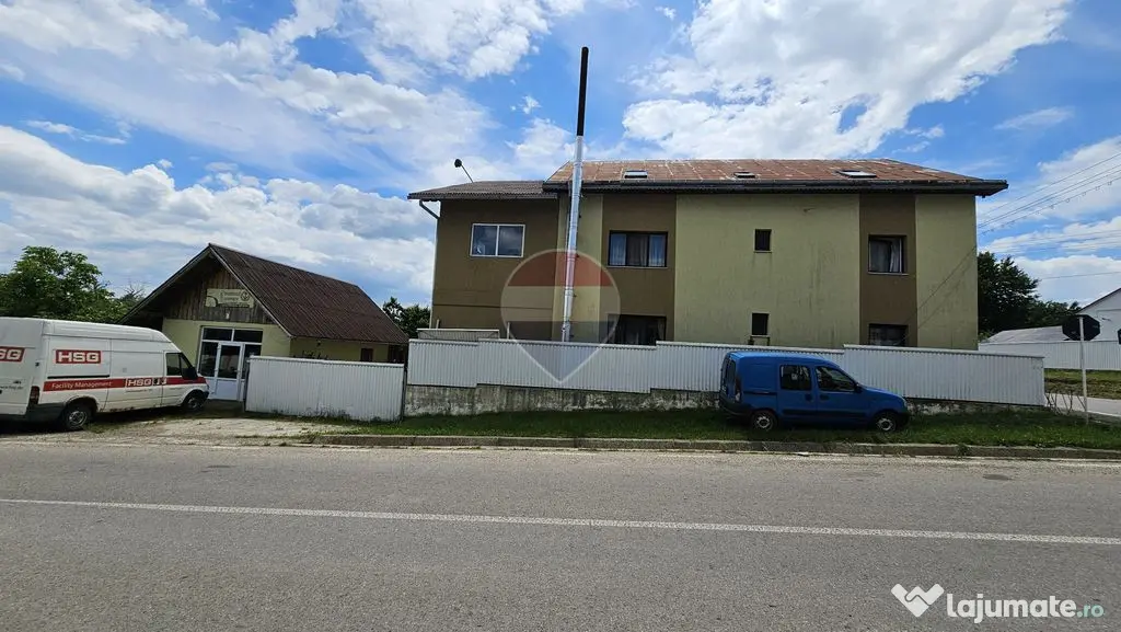 Casă / Vilă cu 900 teren intravilan, Salcea, Suceava - Salcea (Suceava)