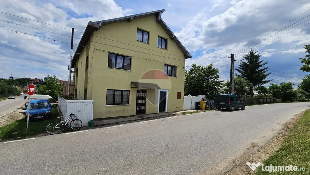 Casă / Vilă cu 900 teren intravilan, Salcea, Suceava - Salcea (Suceava)