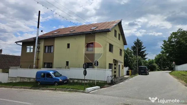 Casă / Vilă cu 900 teren intravilan, Salcea, Suceava - Salcea (Suceava)