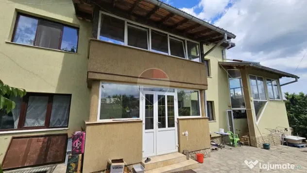 Casă / Vilă cu 900 teren intravilan, Salcea, Suceava - Salcea (Suceava)