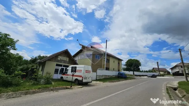 Casă / Vilă cu 900 teren intravilan, Salcea, Suceava - Salcea (Suceava)