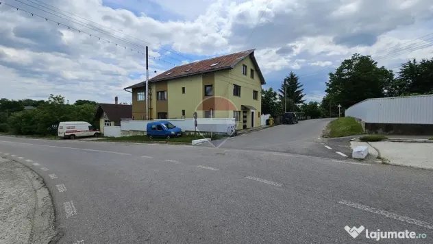 Casă / Vilă cu 900 teren intravilan, Salcea, Suceava - Salcea (Suceava)