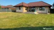 Balotesti, vila singur curte, mobilata si utilata, 4 camere 115mp, curte 600mp 