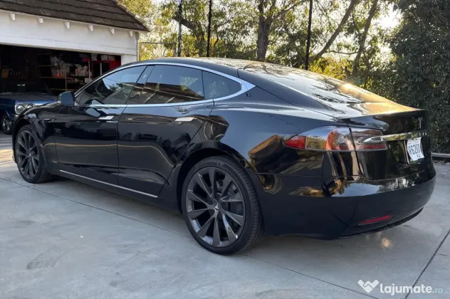 Dezmembrez Tesla Model S 2016 - 2021
