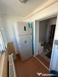 Închiriez apartament cu două camere 