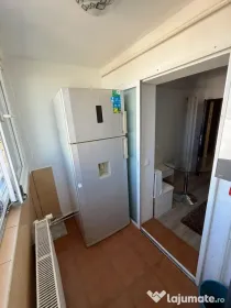 Închiriez apartament cu două camere Central