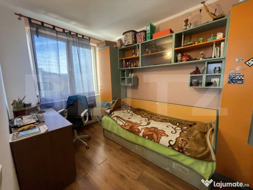 Apartament 3 camere, 50 mp, etaj 4 – zonă semicentrală - Zalau (Salaj)