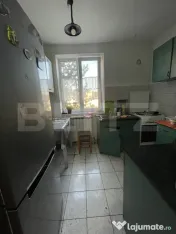 Apartament 3 camere, 50 mp, etaj 4 – zonă semicentrală