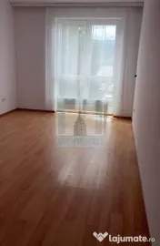 Apartament cu 3 camere, 2 bai, parcare-zona Avangarden 1 