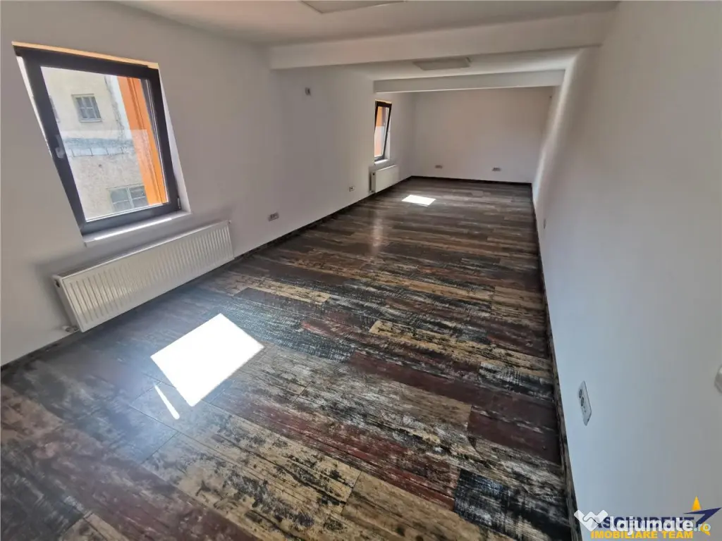 Spatiu de inchiriat, zona centrala, pretabil pentru diverse - Brasov (Brasov)