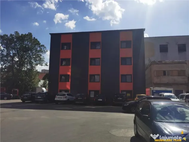Spatiu de inchiriat, zona centrala, pretabil pentru diverse - Brasov (Brasov)