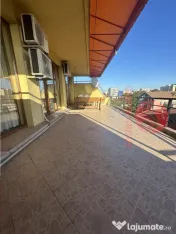Apartament 4 camere si terasa superba de 32 mp, zona Delfina 