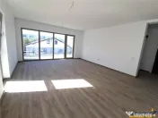 Decomandat si spatios, 62 mp utili, in bloc tip vila, Tracto 