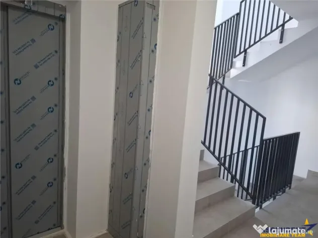 Decomandat si spatios, 62 mp utili, in bloc tip vila, Tracto - Brasov (Brasov)