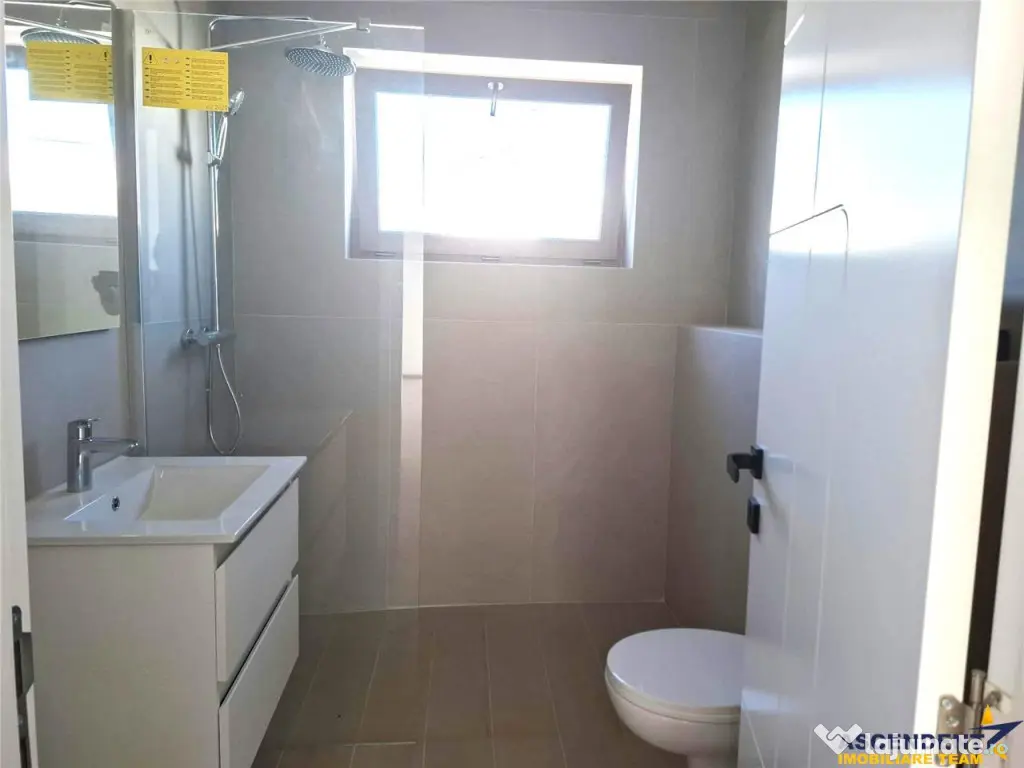 Decomandat si spatios, 62 mp utili, in bloc tip vila, Tracto - Brasov (Brasov)