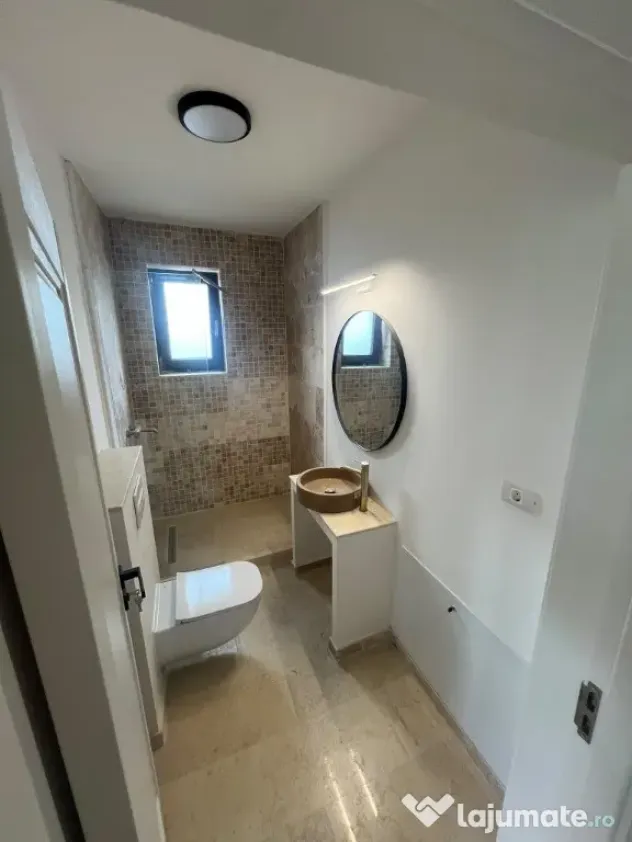 De vânzare vilă Agigea P+1+terasă cu vedere superbă către lac - Agigea (Constanta)