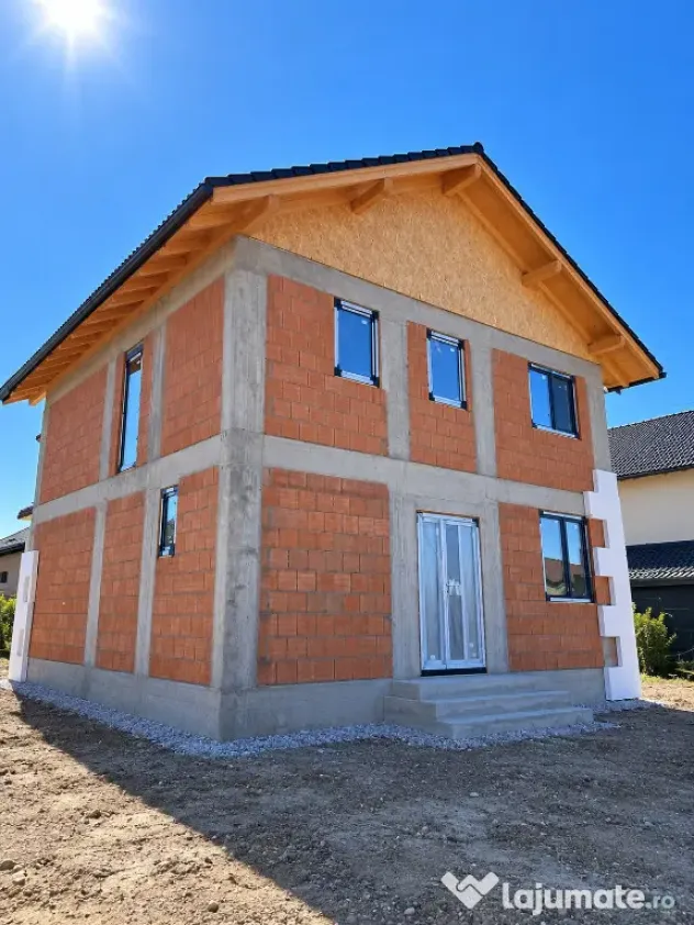 Casă nouă P+1, spatioasa, zona Izvor – predare la cheie! - Tarlungeni (Brasov)