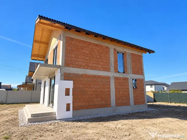 Casă nouă P+1, spatioasa, zona Izvor – predare la cheie! - Tarlungeni (Brasov)