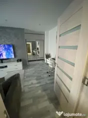 Apartament cu 2 camere, 2 balcoane închise – zona Sasar 