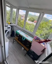 Apartament cu 2 camere, 2 balcoane închise – zona Sasar 
