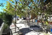 Castelu - Str. Florilor, casa din 2012, teren 737 mp si 106 mp utili 