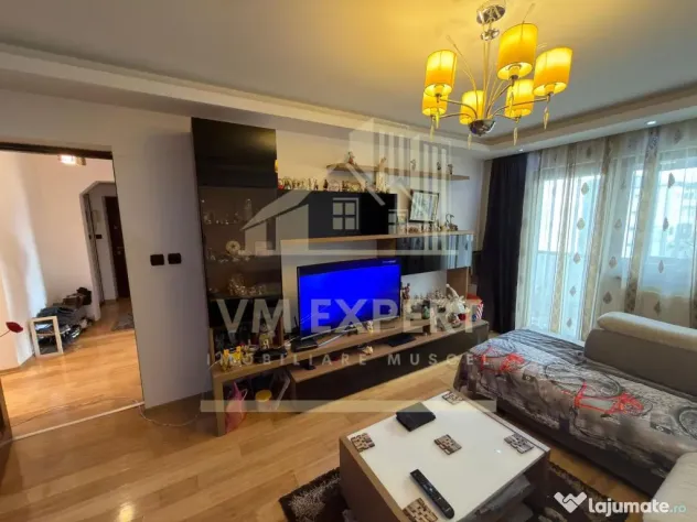 APARTAMENT 3 CAMERE ETAJ 3 VIȘOI CAMPULUNG - Campulung (Arges)