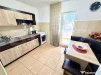 Apartament 3 camere,2 bai,parcare si beci,zona Cetate-piata 