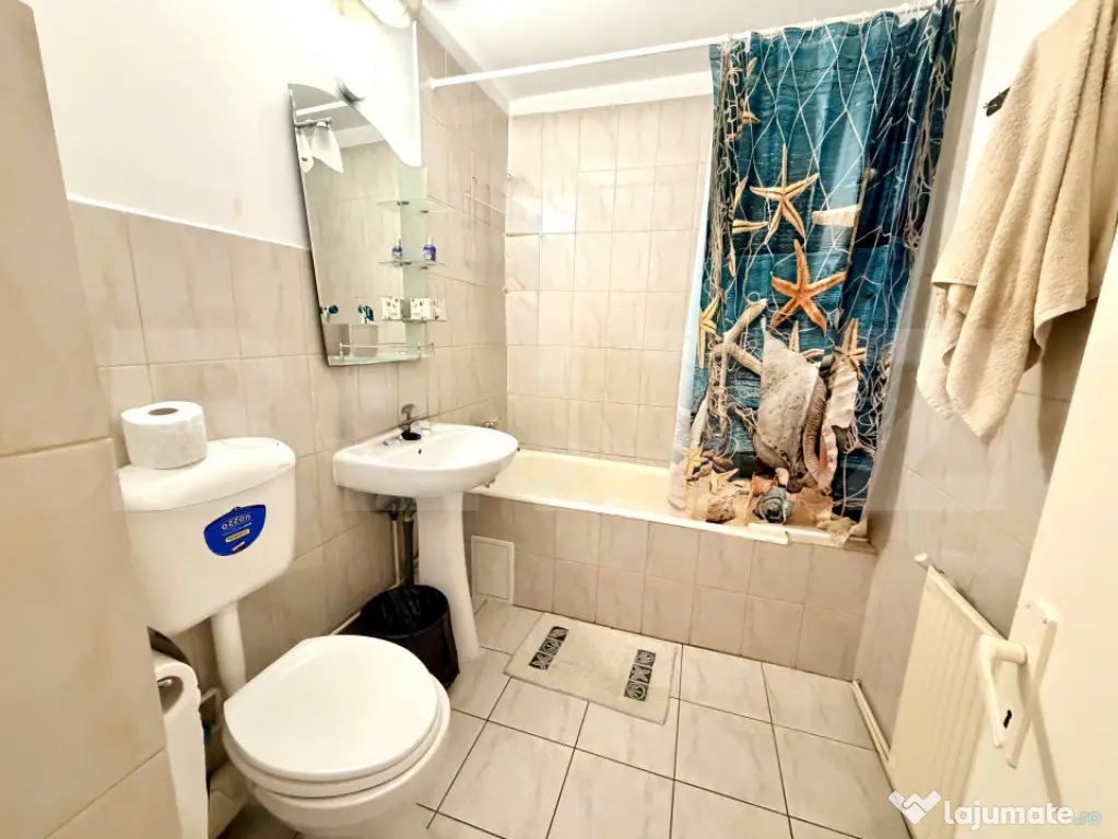 Apartament 3 camere,2 bai,parcare si beci,zona Cetate-piata - Alba Iulia (Alba)