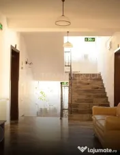 IMOBIL DE ÎNCHIRIAT, TEREN 2.000 MP, 17 CAMERE, MOIECIU DE JOS 
