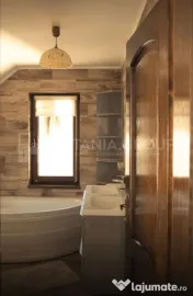 IMOBIL DE ÎNCHIRIAT, TEREN 2.000 MP, 17 CAMERE, MOIECIU DE JOS 