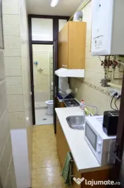 Universitate romana demisol inalt cu centrala 