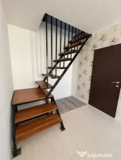 Apartament cu 2 camere + dormitor amenajat la etaj, zona Stejarului 