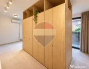 | Oportunitate Rară | Casă Individuală -Ultracentrală cu 2 Parcări |