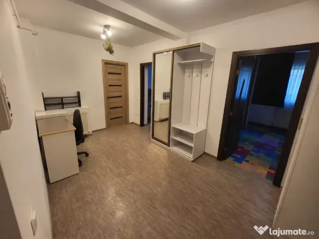 COMISION 0 Apartament 3 camere decomandat zona Porii - Floresti (Cluj)