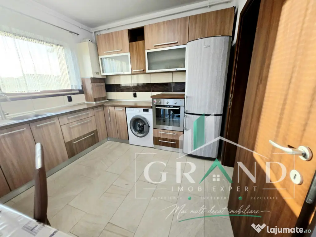 2 CAMERE + BIROU 15 MP + PARCARE | BALCON 12 MP | IULIUS MAL - Cluj-Napoca (Cluj)