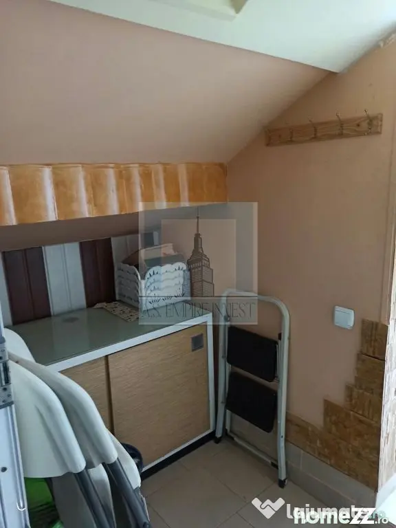 Camera 20 mp, situată la mansarda-zona Racadau - Brasov (Brasov)