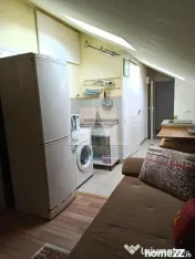 Camera 20 mp, situată la mansarda-zona Racadau 