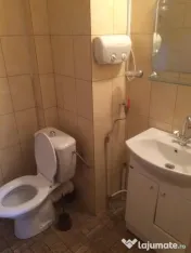 Spațiu comercial ultracentral de închiriat 
