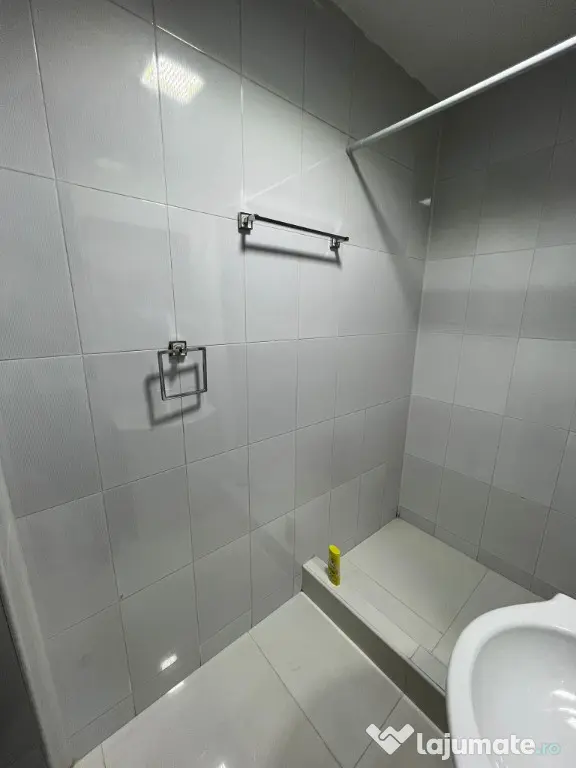 Garsoniera,rond Aba Iulia-Decebal,Bdul. Unirii 75,blocul cu CEC bank - Bucuresti (Bucuresti-Ilfov)