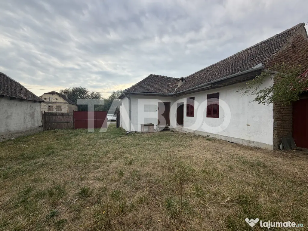Casa de vacanta 3 camere anexa 720 m teren in Jibert Judetul - Jibert (Brasov)