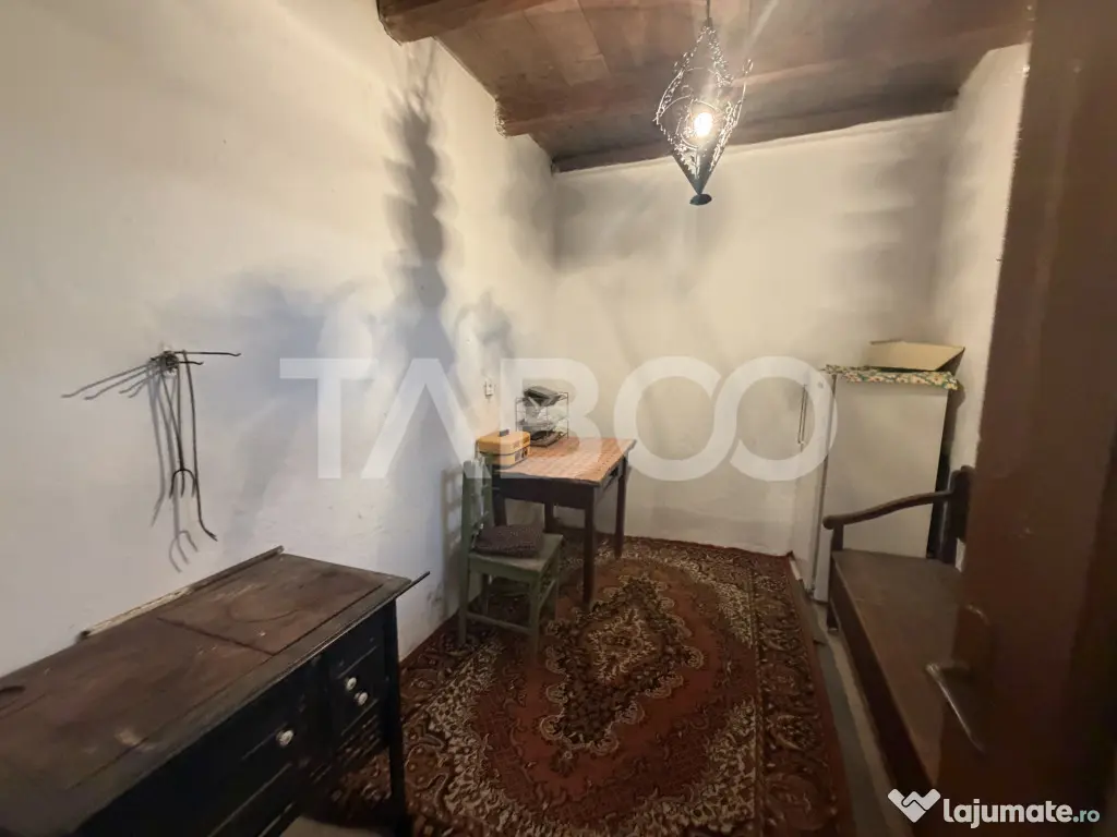 Casa de vacanta 3 camere anexa 720 m teren in Jibert Judetul - Jibert (Brasov)