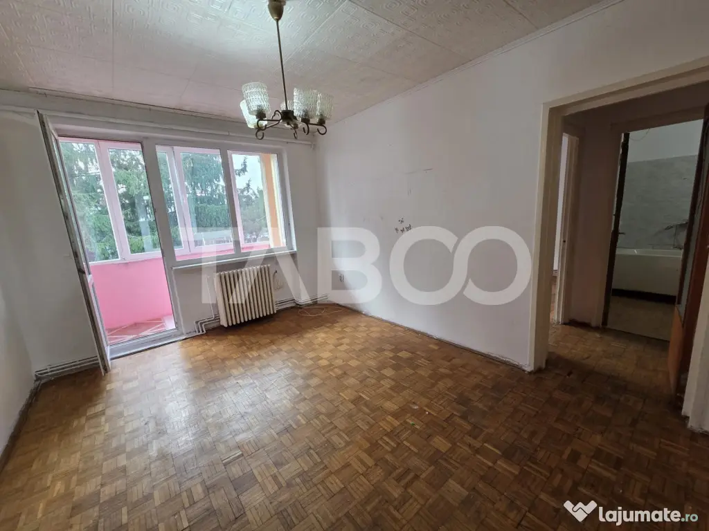 Apartament 2 camere semidecomandat zona V.Alecsandri se acce - Fagaras (Brasov)