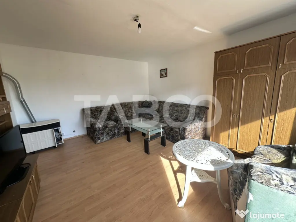 Apartament decomandat 2 camere boxa la subsol zona Titu Pert - Fagaras (Brasov)