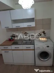 Apartament de vanzare 3 camere zona Bulevardului Corneliu Co 
