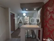 Apartament de vanzare 3 camere zona Bulevardului Corneliu Co 