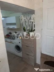 Apartament de vanzare 3 camere zona Bulevardului Corneliu Co 