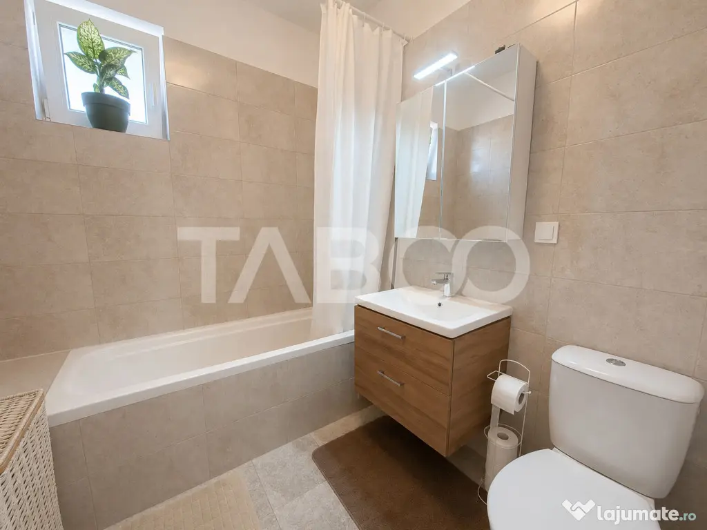 Apartament decomandat de vanzare 2 camere etaj 1 lift balcon - Sibiu (Sibiu)