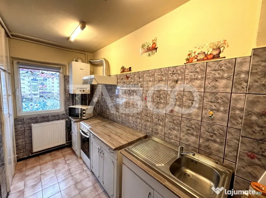Apartament decomandat 3 camere de vanzare etaj 2 Valea Aur - Sibiu (Sibiu)