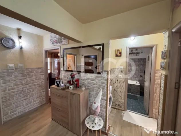 Apartament decomandat 3 camere de vanzare etaj 2 Valea Aur - Sibiu (Sibiu)