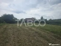 Teren de vanzare 8700 mp cu un front de 30m in Sura Mare